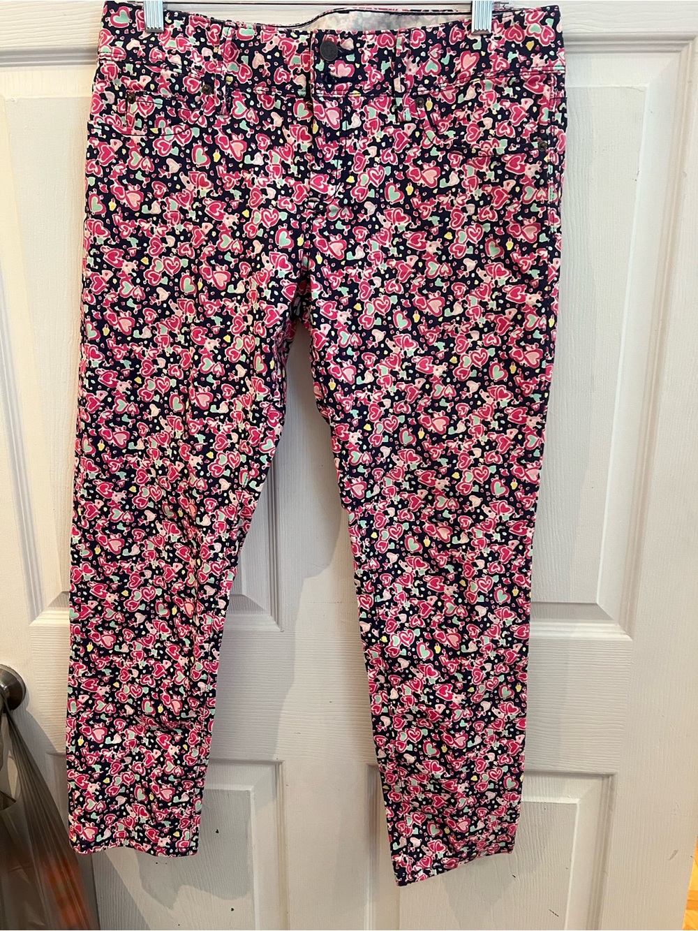 Lilly Pulitzer Navy jeans with Pink Heart Print sz 8